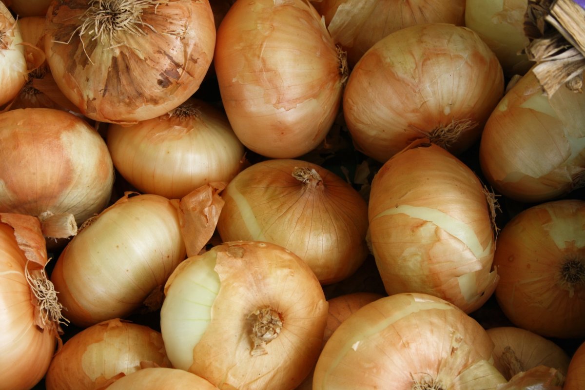 Лук и бананы: эти продукты помогают похудеть